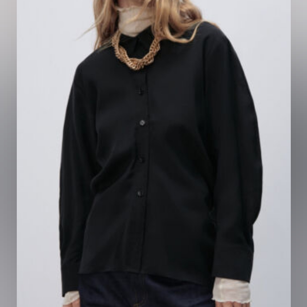 NWOT Zara Women's Button Shirt XS